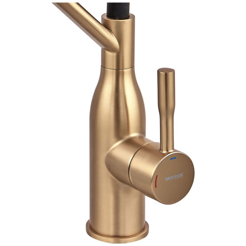 Смеситель для кухни MIXXUS PREMIUM GRAVITY 017 BRUSHED GOLD REFL.BLACK (Цвет матовое золото+силик. излив черный) (MI8410)