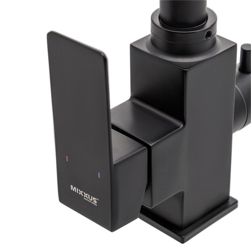 Смеситель для кухни Mixxus KUB-021 Черный с выходом для питьевой воды (MI5865)